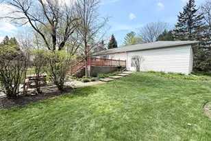 1533 Crabtree Ln, Deerfield, IL 60015 - Photo 13