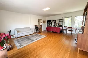 1533 Crabtree Ln, Deerfield, IL 60015 - Photo 5