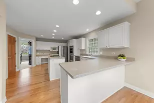 1570 Orchard Rd, Wheaton, IL 60189 - Photo 9