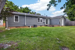 411 Bowles St, Normal, IL 61761 - Photo 27