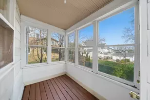 215 W 7th St, Dixon, IL 61021 - Photo 23