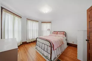 215 W 7th St, Dixon, IL 61021 - Photo 29