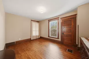 215 W 7th St, Dixon, IL 61021 - Photo 27