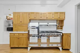 232 E Walton Pl, Chicago, IL 60611 - Photo 17