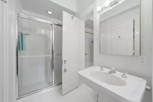 232 E Walton Pl, Chicago, IL 60611 - Photo 27