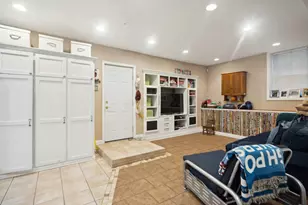 645 N Park Blvd, Glen Ellyn, IL 60137 - Photo 17