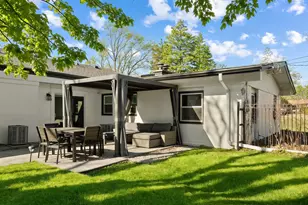 8 Rob Rd, Mount Prospect, IL 60056 - Photo 33