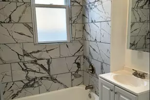 5807 S Laflin St, Chicago, IL 60636 - Photo 7