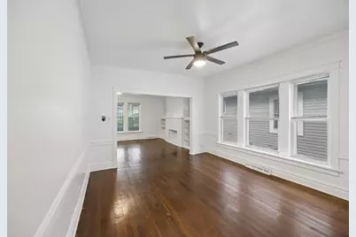[Address not provided], Chicago, IL 60649 - Photo 9