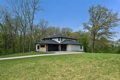 600 W 6th St Court, Coal Valley, IL 61240 - Photo 3