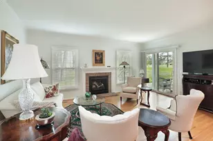 19 The Ct Of Greenway, Northbrook, IL 60062 - Photo 3