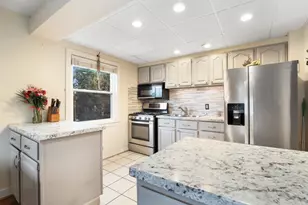 2357 S 3rd Ave, North Riverside, IL 60546 - Photo 7