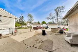 440 E Fullerton Ave, Glendale Heights, IL 60139 - Photo 25
