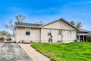 440 E Fullerton Ave, Glendale Heights, IL 60139 - Photo 3