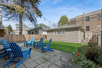 2106 W Addison Street, Chicago, IL 60618 - Photo 29
