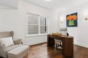 2106 W Addison St, Chicago, IL 60618 - Photo 9