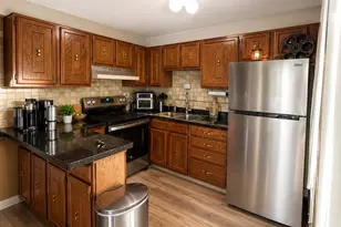 4436 Arbor Cir, Downers Grove, IL 60515 - Photo 3