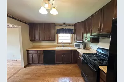 863 Pleasant Street, Woodstock, IL 60098 - Photo 7