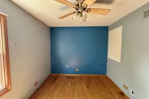 863 Pleasant St, Woodstock, IL 60098 - Photo 9