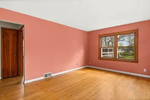 511 Elm Ave, Geneva, IL 60134 - Photo 7
