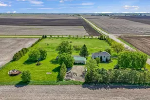 1431 Gillis Rd, Malta, IL 60150 - Photo 39