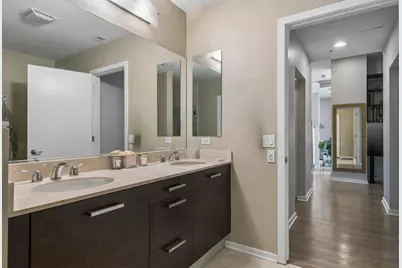 500 W Superior Street #813, Chicago, IL 60654 - Photo 11