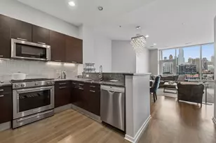 500 W Superior St, Chicago, IL 60654 - Photo 3