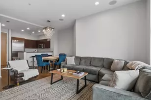 500 W Superior St, Chicago, IL 60654 - Photo 7