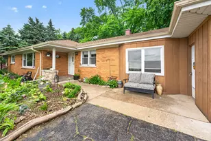 7307 W College Dr, Palos Heights, IL 60463 - Photo 3