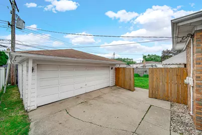 16404 Betty Lane, South Holland, IL 60473 - Photo 21