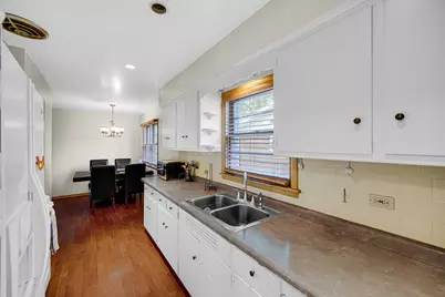 16404 Betty Lane, South Holland, IL 60473 - Photo 5