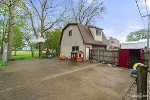 250 Peru St, Paw Paw, IL 61353 - Photo 39