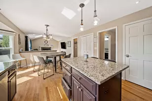 892 Somerset Dr, Carol Stream, IL 60188 - Photo 7