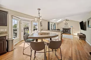 892 Somerset Dr, Carol Stream, IL 60188 - Photo 9
