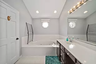 892 Somerset Dr, Carol Stream, IL 60188 - Photo 19