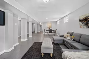 6559 S Eberhart Ave, Chicago, IL 60637 - Photo 19
