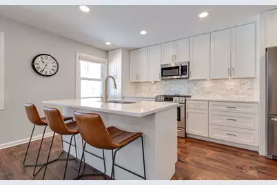 1011 N Haddow Avenue, Arlington Heights, IL 60004 - Photo 9