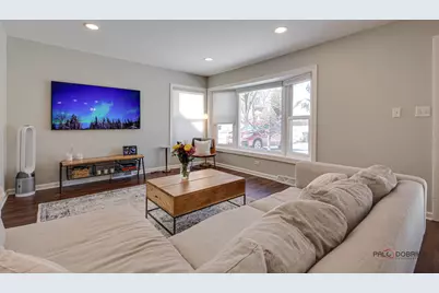 1011 N Haddow Avenue, Arlington Heights, IL 60004 - Photo 3