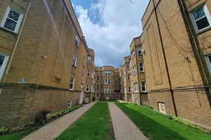 6430 N Richmond St, Chicago, IL 60645 - Photo 1