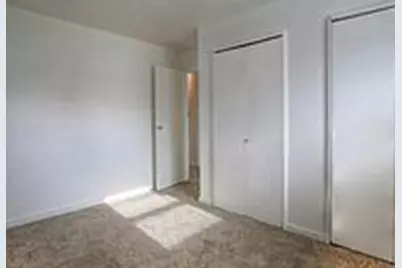 503 E Bradley Avenue, Champaign, IL 61820 - Photo 9