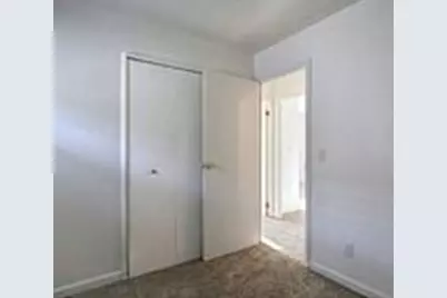 503 E Bradley Avenue, Champaign, IL 61820 - Photo 7