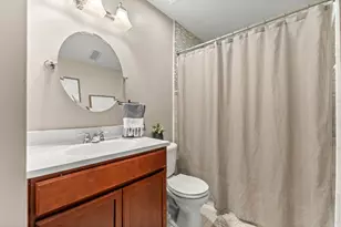 1332 McDowell Rd, Naperville, IL 60563 - Photo 19