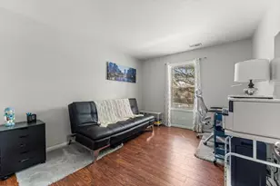1332 McDowell Rd, Naperville, IL 60563 - Photo 17