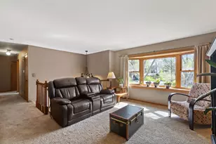814 Scott St, Algonquin, IL 60102 - Photo 3