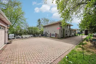 2176 N Westmoreland Dr, Palatine, IL 60074 - Photo 25