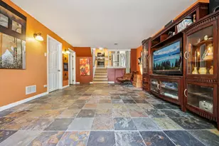 2176 N Westmoreland Dr, Palatine, IL 60074 - Photo 11