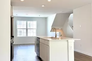 863 Briar Gln Ct, Hampshire, IL 60140 - Photo 5