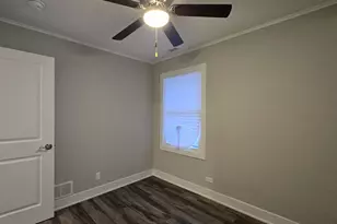 17092 Jodave Ave, Hazel Crest, IL 60429 - Photo 11