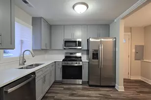 17092 Jodave Ave, Hazel Crest, IL 60429 - Photo 5