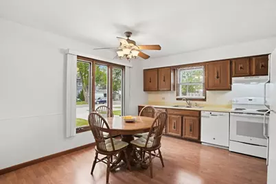 58 N California Avenue, Mundelein, IL 60060 - Photo 5